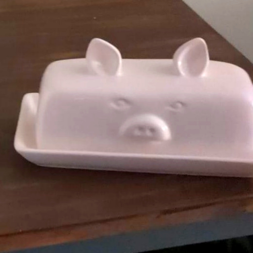 Piglet butter dish